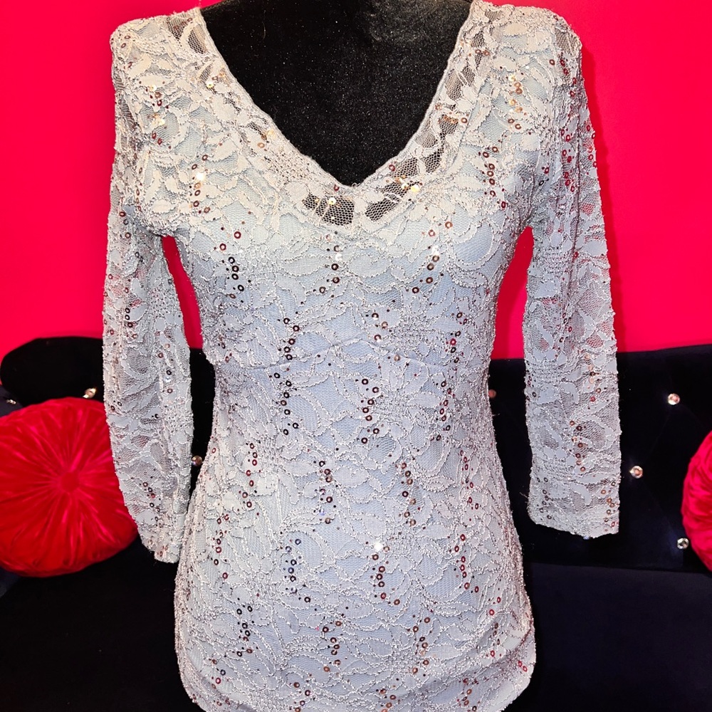 Boston proper sequence baby blue top Small